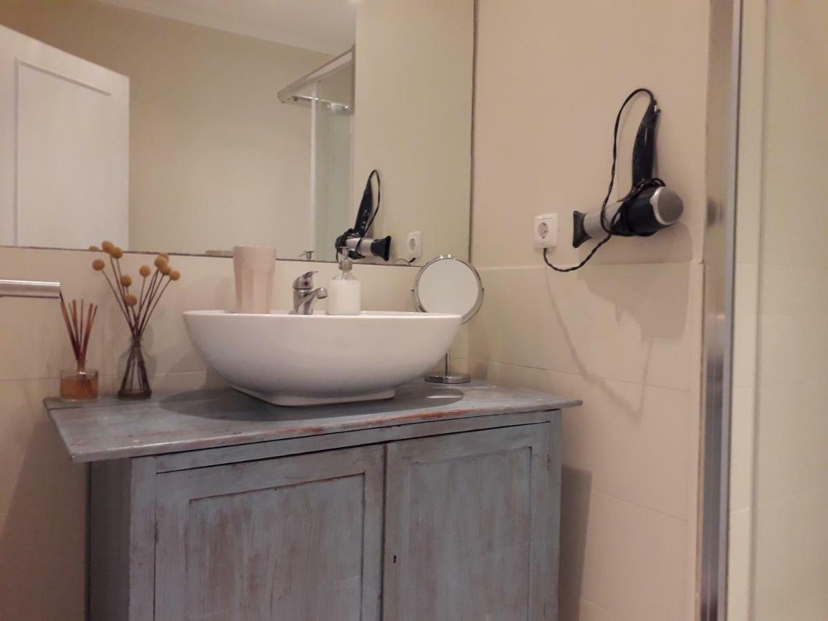 Peaceful Top Floor Apt W Balconies - Cambridge Right - Ac 丰沙尔 外观 照片